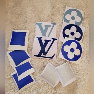 LV WALL ACCENT DECALS